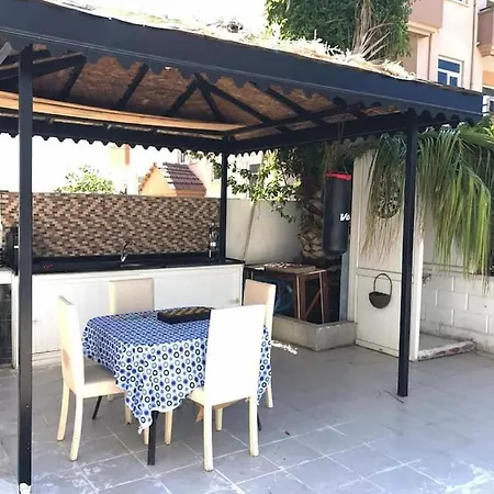 Wonderful Ground Floor Private Home In Central Location Ticks Every Box Apartment